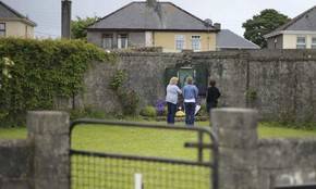 Hallados numerosos restos de bebés en un centro católico de madres solteras de Irlanda