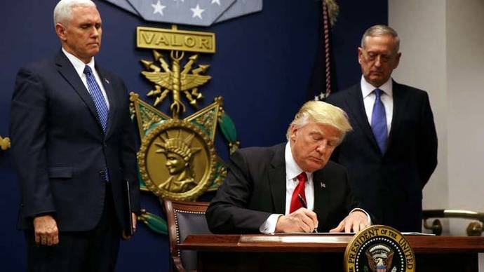Trump firma el nuevo decreto migratorio