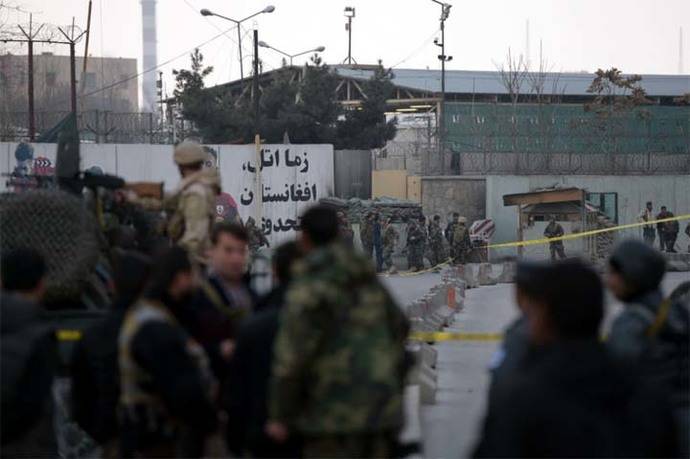 Serían al menos 40 los muertos por ataque al hospital militar de Kabul