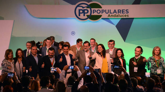 Mariano Rajoy con la nueva cúpula del PP-A