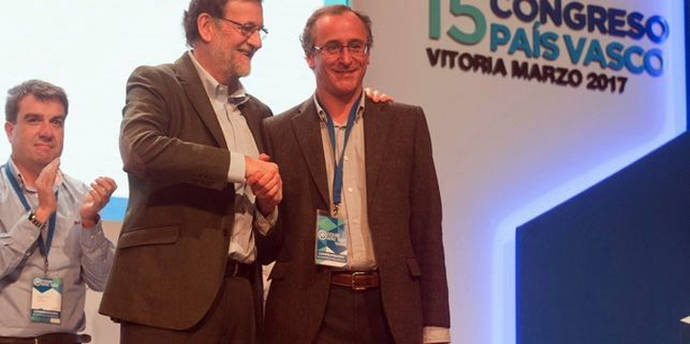 Rajoy, junto a Alfonso Alonso