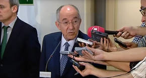 El exgobernador del Banco de España dice que los correos sobre Bankia "estaban equivocados"