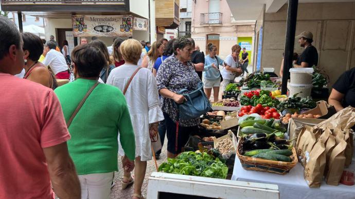 La Feria de la Huerta de Ampuero y del Producto Gastronómico resultó muy animada