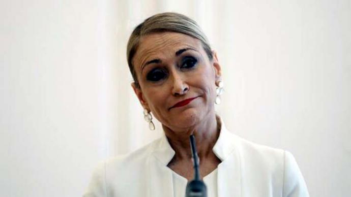 Cristina Cifuentes pide la baja de militancia en el PP