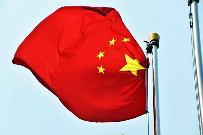China estudia prisión de hasta tres años por falta de respeto al himno