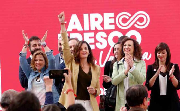 Sandra Gómez, en la presentación de su lema de campaña en el trinquet de Pelayo. 
