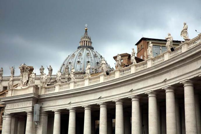 El informe enviado al Vaticano sobre orgías de curas gays