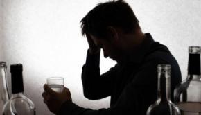 Delirium tremens: Una breve guía sobre el síntoma de abstinencia alcohólica
