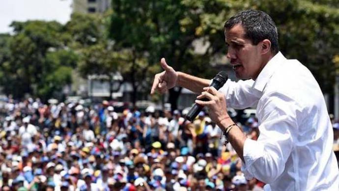 Guaidó reaparece en Caracas y llama a un paro progresivo en la administración