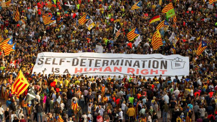 Protestas y cortes en Cataluña por el aniversario del reférendum