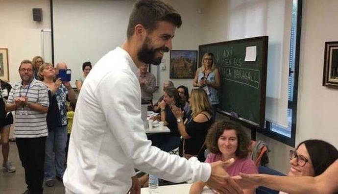 Gerard Piqué votó en el referéndum de Cataluña. (Foto: Twitter)

