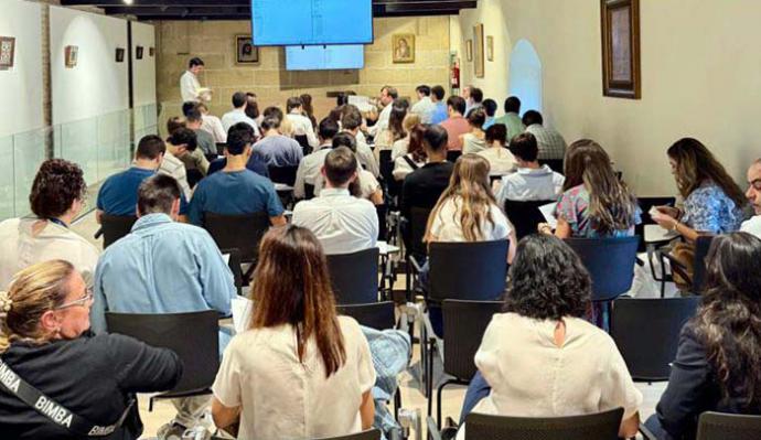 La Catedral de Sevilla entrena a su personal para actuar ante emergencias