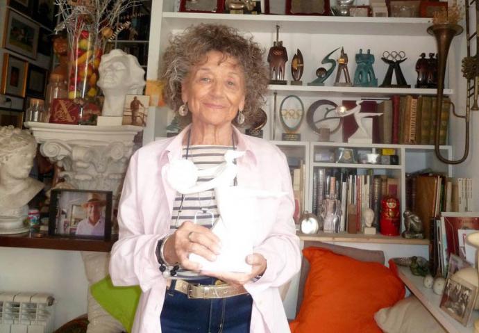 Rosa Serra, la Gran Dama de la Escultura con taller en Olot celebra 50 años de su arte