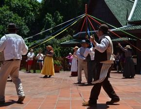 Loro Parque de Tenerife festeja el día de Canarias celebrando la tradición
