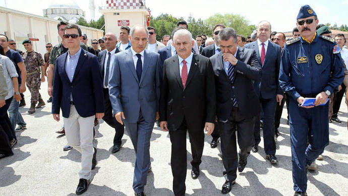 Detienen a asesor de primer ministro turco Yildirim