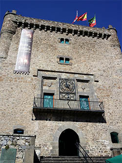 La Torre del Infantado acoge la mejor colección de facsímiles de los códices del Beato