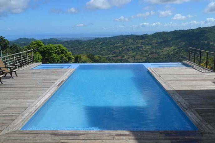 Piscina propia, o cómo aliviar el sofocante calor del mes de septiembre