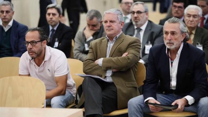 Álvaro Pérez, Pablo Crespo y Francisco Correa durante uno de los juicios de la trama EFE