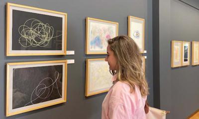 Jorge Varas, escultor y coordinador de la exposición “Poesía, Luz, Dibujo” de la UCM en San Lorenzo de El Escorial
 