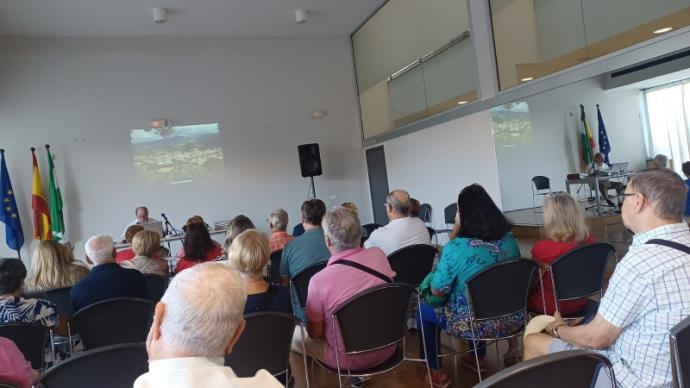 Recetas insólitas y sabores auténticos protagonizan una conferencia en el Cerro del Águila de Sevilla