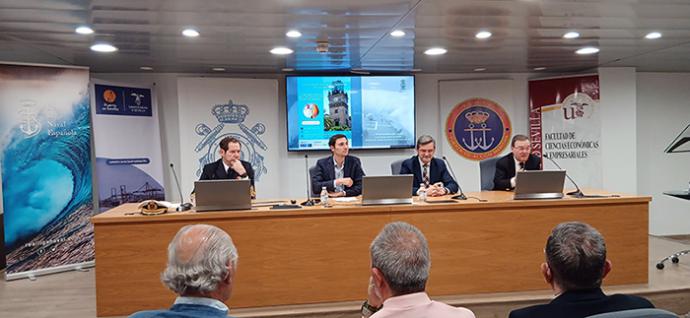 El Guadalquivir, eje de historia y futuro marítimo, protagoniza un animado encuentro en Sevilla