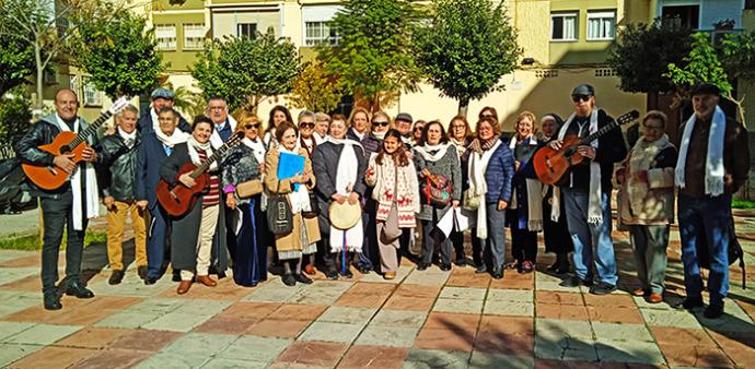 Un barrio que canta unido para celebrar la Navidad