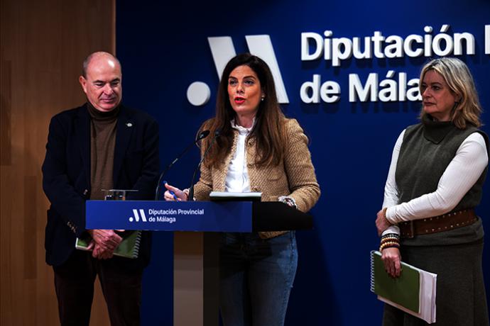 La Diputación potenciará el proyecto para combatir la soledad no deseada a través de la instalación de domótica en hogares de personas mayores