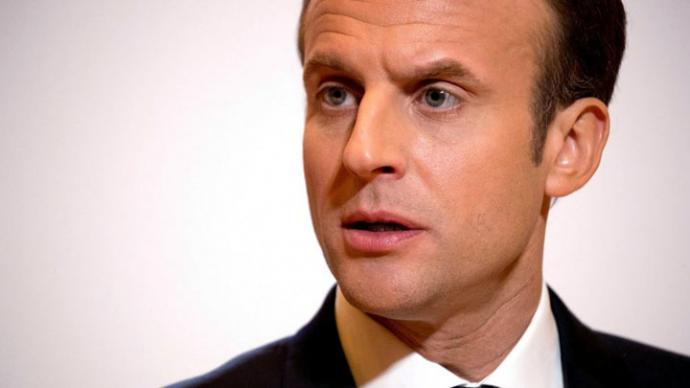 Macron enfrenta fuerte crisis política y pierde brillo en el extranjero