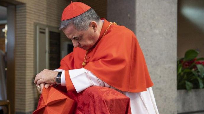 Angelo Becciu, el cardenal defenestrado 