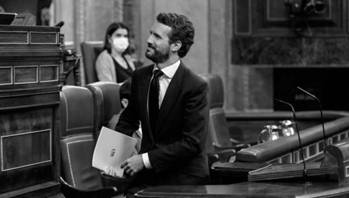 Casado ignora las llamadas para serenar el clima político y recrudece su estrategia de crispación contra el Gobierno