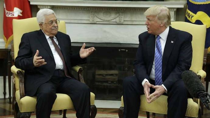 Trump recibe en la Casa Blanca al líder palestino Mahmud Abbas
