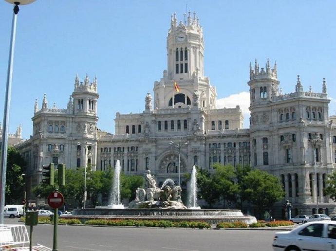 El Ayuntamiento de Madrid rebajará impuestos a los hoteles en 2021