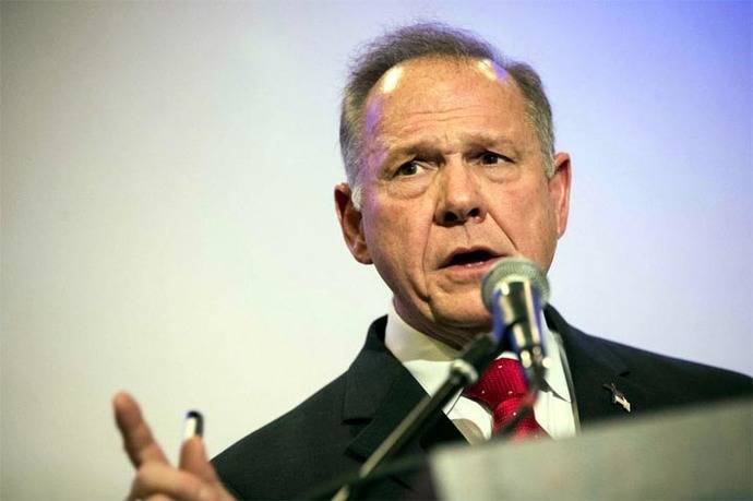 Roy Moore, un juez ultraconservador y fanático religioso