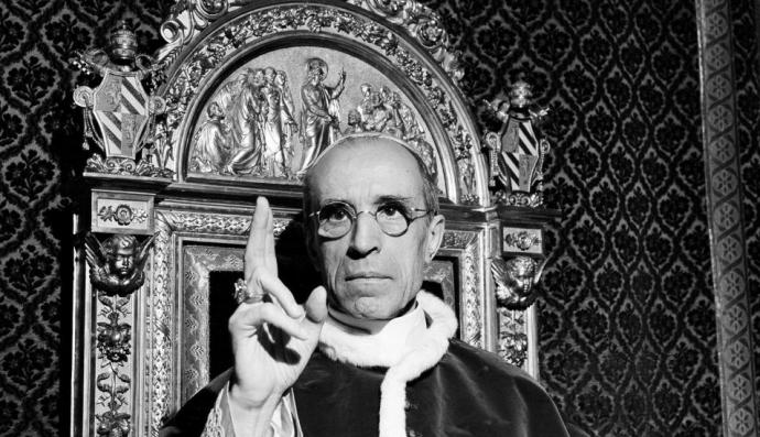 Pío XII, acusado por grupos judíos de guardar silencio ante el Holocausto