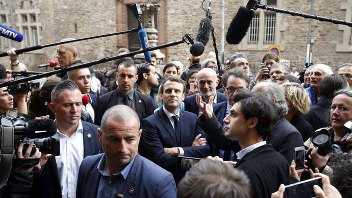 Emmanuel Macron afirma que no interferirá en el día a día del Gobierno
