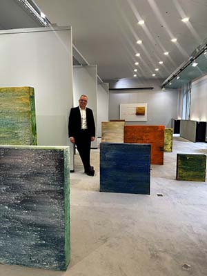 Alberto Reguera expone “Reversible” en el Ayuntamiento de París