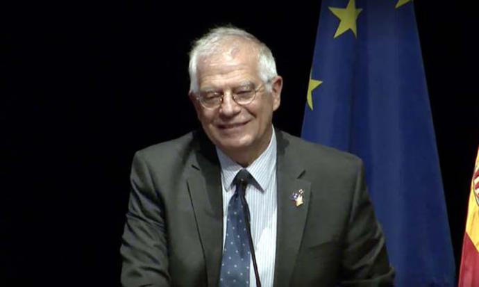 Borrell pide 'luchar' contra la idea de que 'eres un traidor si no estás a favor de la independencia de Catalunya'