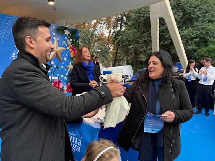 Más de 400 mayores de la provincia visitan la Gran Feria Sabor a Málaga