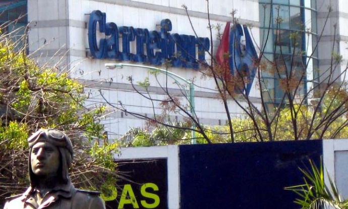 Carrefour prepara el cierre de 243 supermercados en Francia