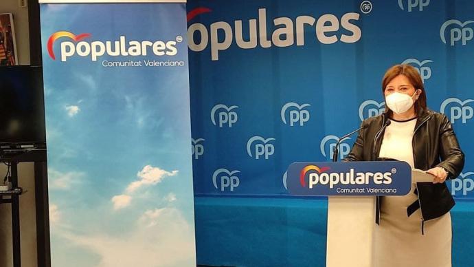 Isabel Bonig en la rueda de prensa en la que ha anunciado que renuncia al acta de diputada en las Corts.