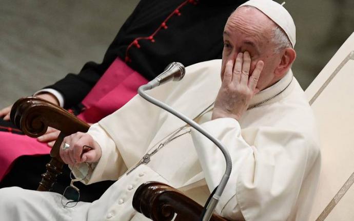Papa Francisco, avergonzado por incapacidad de la Iglesia ante casos de sacerdotes pederastas