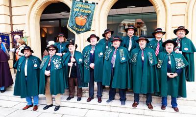 Las cofradías de los Cocidos de Cantabria y de las Fabes del Principado de Asturias se hermanaron en Villaviciosa