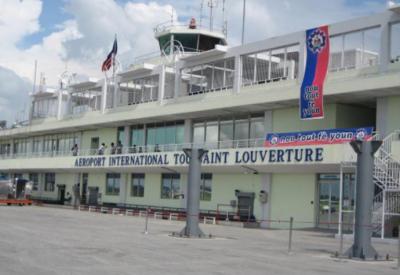 Haití cierra su aeropuerto tras asesinato del presidente Moïse