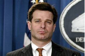 Trump informa que designará a Christopher Wray como nuevo director del FBI
