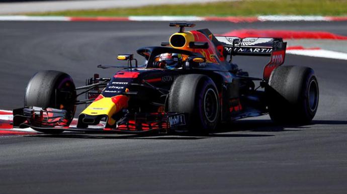 Daniel Ricciardo batió récord en pruebas de Fórmula 1 en el circuito de Catalunya