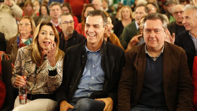 Susana Díaz, Pedro Sánchez y el alcalde de Sevilla, Juan Espadas.