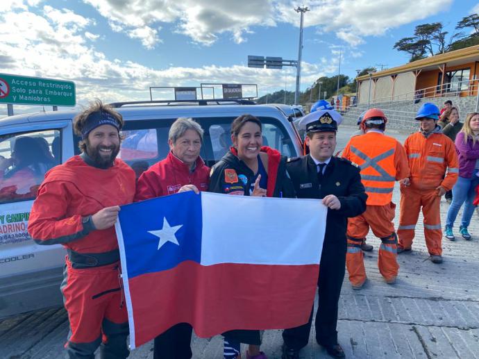 Bárbara Hernández se convirtió en la primera mujer en cruzar nadando ruta inédita del Canal Beagle