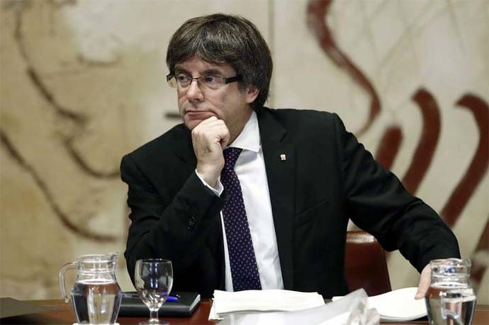 Puigdemont acusa a Madrid de haber preparado una 'oleada de violencia'