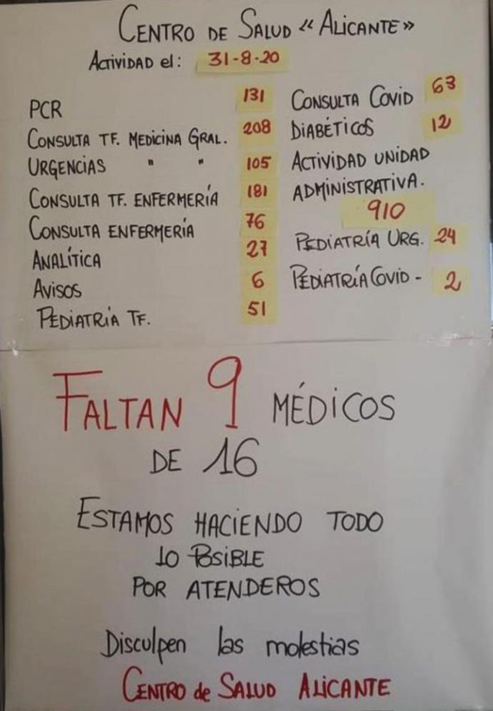 Cartel expuesto en el centro de salud de Fuenlabrada.