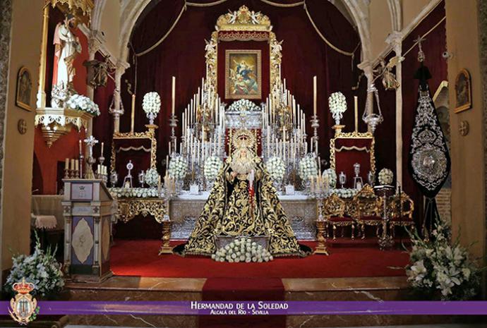 Tradición y fervor, así se vivió el Besamanos de la Virgen de la Soledad Coronada